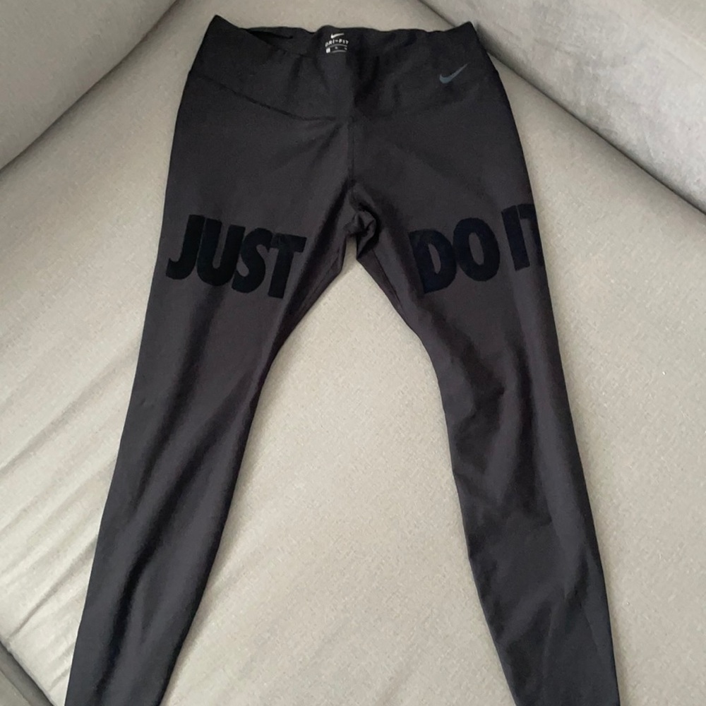 Nike leggings